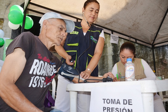 MARIA ISABEL ARMENIA SOLIDARIA BARRIO MIRAFLORES 2