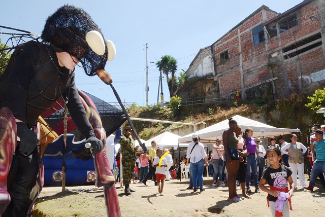 MARIA ISABEL ARMENIA SOLIDARIA BARRIO MIRAFLORES 3